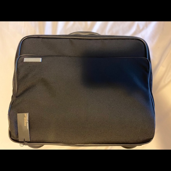 Luggage - Picture 8 of 8